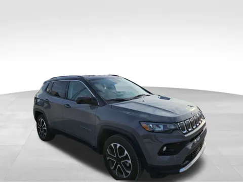 More photos of 2022 Jeep Compass Limited at Gregg Young of Plattsmouth, NE