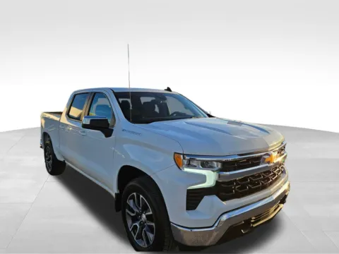 More photos of 2023 Chevrolet Silverado 1500 LT at Gregg Young of Plattsmouth, NE