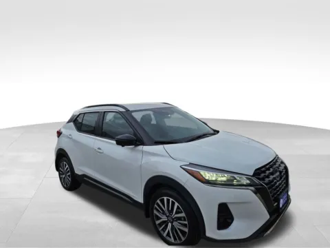 More photos of 2023 Nissan Kicks SR at Gregg Young of Plattsmouth, NE