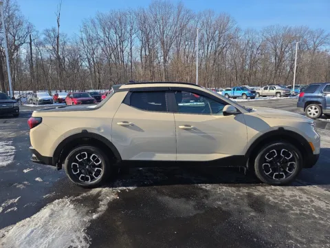 Photos of 2022 Hyundai Santa Cruz SEL Premium for sale in Hamburg, PA at Outten Chevrolet of Hamburg