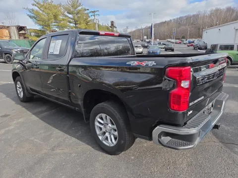 More photos of 2024 Chevrolet Silverado 1500 LT at Outten Chevrolet of Hamburg, PA