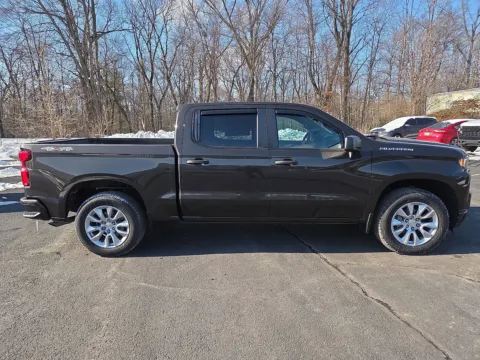 Photos of 2021 Chevrolet Silverado 1500 Custom for sale in Hamburg, PA at Outten Chevrolet of Hamburg