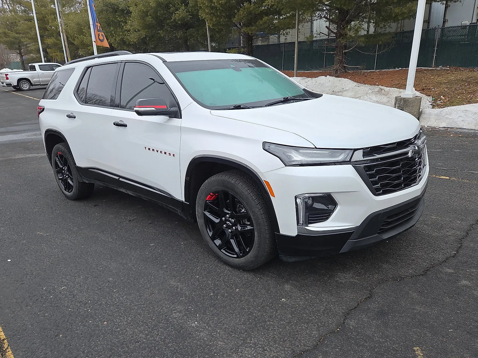 White 2024 Chevrolet Traverse Limited Premier for sale in Hamburg, PA