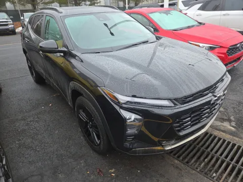 Black 2024 Chevrolet Trax ACTIV for sale in Hamburg, PA