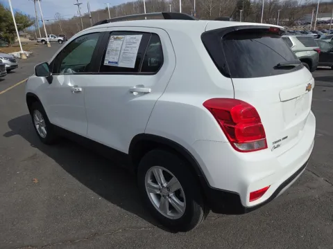 More photos of 2022 Chevrolet Trax LT at Outten Chevrolet of Hamburg, PA