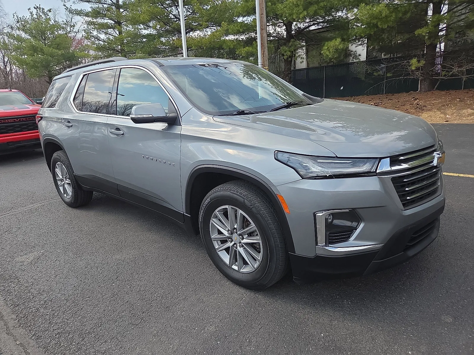 Gray 2023 Chevrolet Traverse LT Cloth for sale in Hamburg, PA