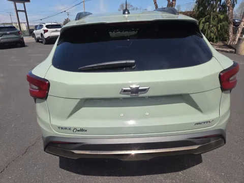 More photos of 2025 Chevrolet Trax ACTIV at Outten Chevrolet of Hamburg, PA