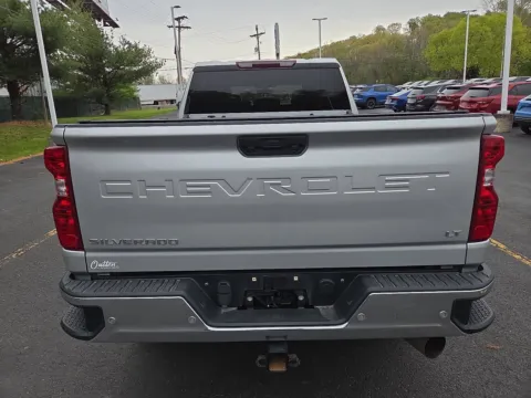 More photos of 2020 Chevrolet Silverado 3500HD LT at Outten Chevrolet of Hamburg, PA