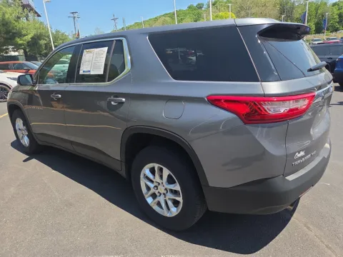 More photos of 2021 Chevrolet Traverse LS at Outten Chevrolet of Hamburg, PA