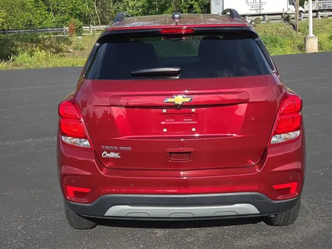More photos of 2022 Chevrolet Trax LT at Outten Chevrolet of Hamburg, PA