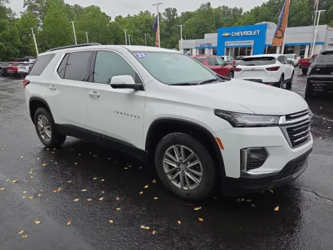 White 2023 Chevrolet Traverse LT Cloth for sale in Hamburg, PA