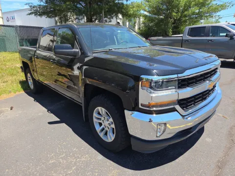 Black 2017 Chevrolet Silverado 1500 LT for sale in Hamburg, PA