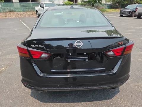 More photos of 2024 Nissan Altima 2.5 SR at Outten Chevrolet of Hamburg, PA