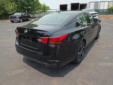 Another view of 2024 Nissan Altima 2.5 SR for sale in Hamburg, PA at Outten Chevrolet of Hamburg
