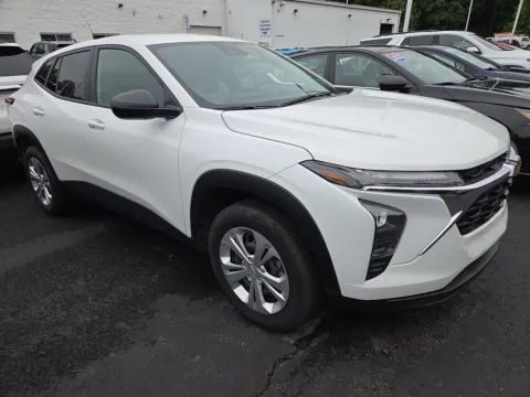 White 2024 Chevrolet Trax LS for sale in Hamburg, PA