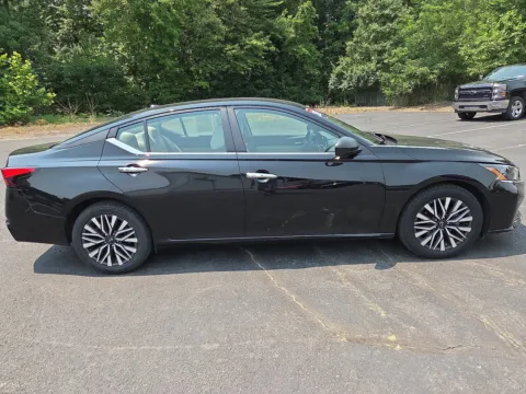 Photos of 2025 Nissan Altima SV for sale in Hamburg, PA at Outten Chevrolet of Hamburg