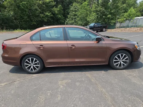 Photos of 2016 Volkswagen Jetta Sedan 1.4T SE for sale in Hamburg, PA at Outten Chevrolet of Hamburg