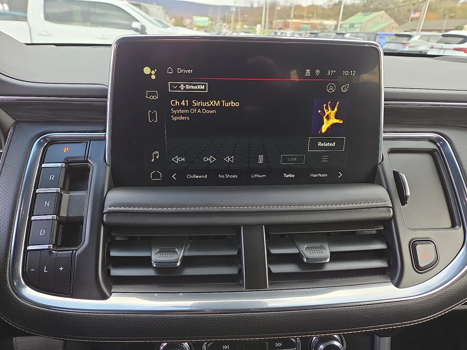 2024 GMC Yukon SLT - Photo 28