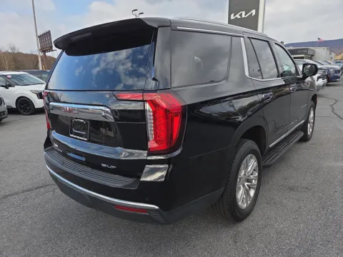 Another view of 2024 GMC Yukon SLT for sale in Hamburg, PA at Outten Chevrolet of Hamburg