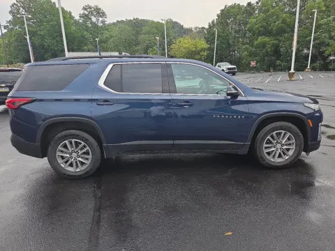 Photos of 2023 Chevrolet Traverse LT Cloth for sale in Hamburg, PA at Outten Chevrolet of Hamburg