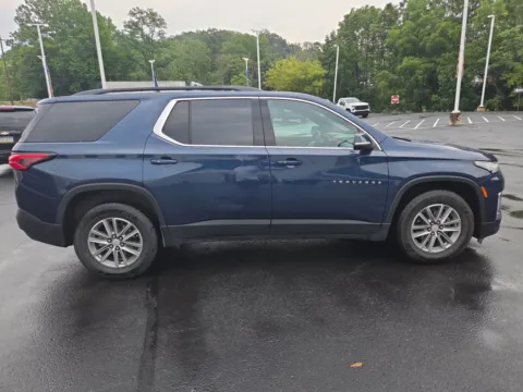 Photos of 2023 Chevrolet Traverse LT Cloth for sale in Hamburg, PA at Outten Chevrolet of Hamburg