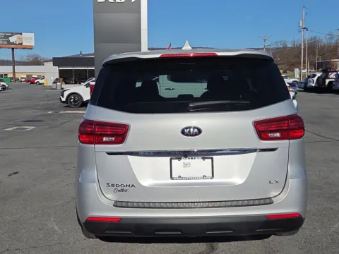 More photos of 2021 Kia Sedona LX at Outten Kia, PA