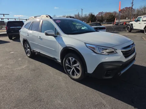 White 2021 Subaru Outback Limited for sale in Hamburg, PA