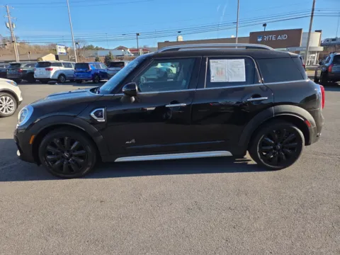 More photos of 2019 MINI Countryman Cooper S at Outten Kia, PA