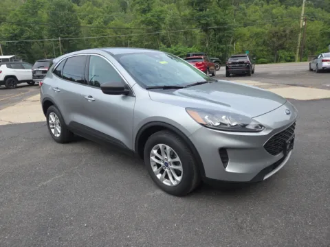 Gray 2022 Ford Escape SE AWD for sale in Hamburg, PA