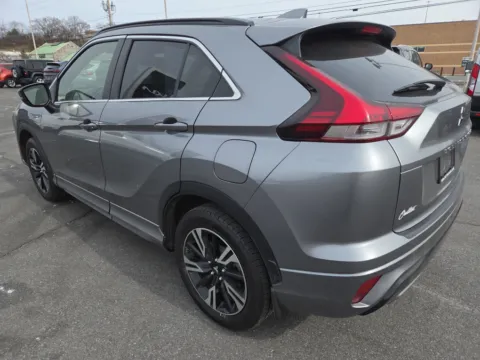 More photos of 2023 Mitsubishi Eclipse Cross SEL at Outten Kia, PA