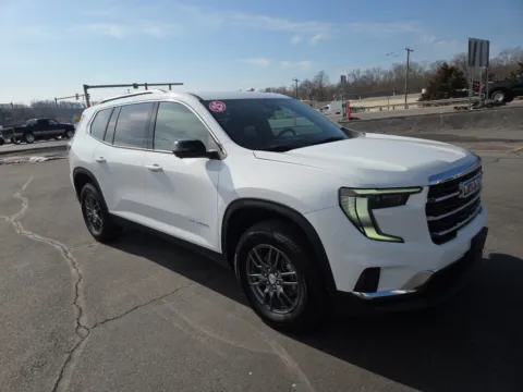White 2025 GMC Acadia AWD Elevation AWD for sale in Hamburg, PA