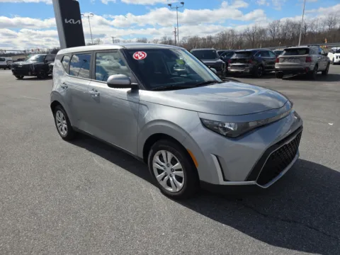 Gray 2023 Kia Soul LX for sale in Hamburg, PA