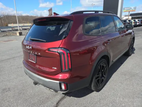 Another view of 2023 Kia Telluride SX Prestige X-Line AWD for sale in Hamburg, PA at Outten Kia