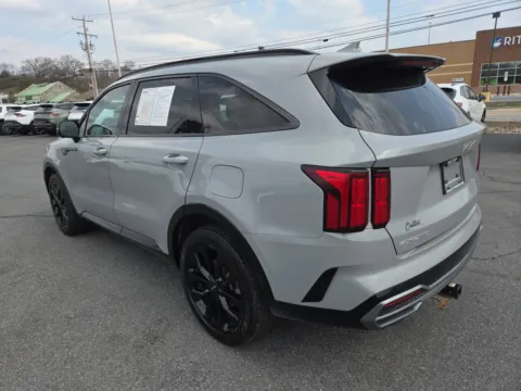 More photos of 2023 Kia Sorento SX Prestige AWD at Outten Kia, PA