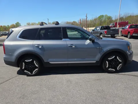 Photos of 2025 Kia Telluride S AWD for sale in Hamburg, PA at Outten Kia