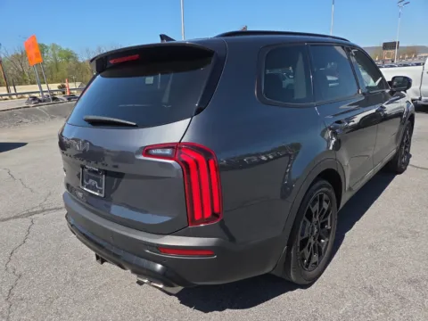 Another view of 2022 Kia Telluride SX AWD for sale in Hamburg, PA at Outten Kia