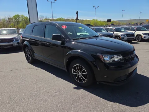 Black 2017 Dodge Journey SE for sale in Hamburg, PA