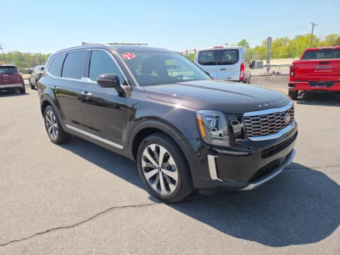 Black 2021 Kia Telluride S AWD for sale in Hamburg, PA