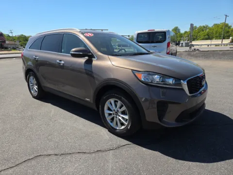Brown 2019 Kia Sorento LX AWD for sale in Hamburg, PA