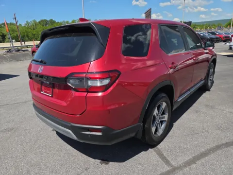 Another view of 2023 Honda Pilot EX-L 8 Passenger AWD for sale in Hamburg, PA at Outten Kia