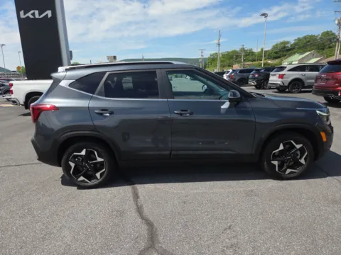 Photos of 2024 Kia Seltos EX AWD for sale in Hamburg, PA at Outten Kia