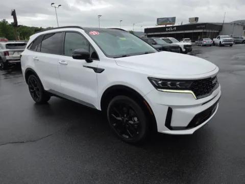 White 2023 Kia Sorento SX AWD for sale in Hamburg, PA
