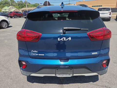 More photos of 2022 Kia Niro Touring SE at Outten Kia, PA
