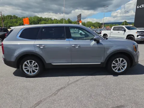 Photos of 2021 Kia Telluride LX AWD for sale in Hamburg, PA at Outten Kia
