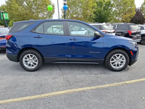 More photos of 2022 Chevrolet Equinox FWD LS at Outten Chevrolet Allentown, PA