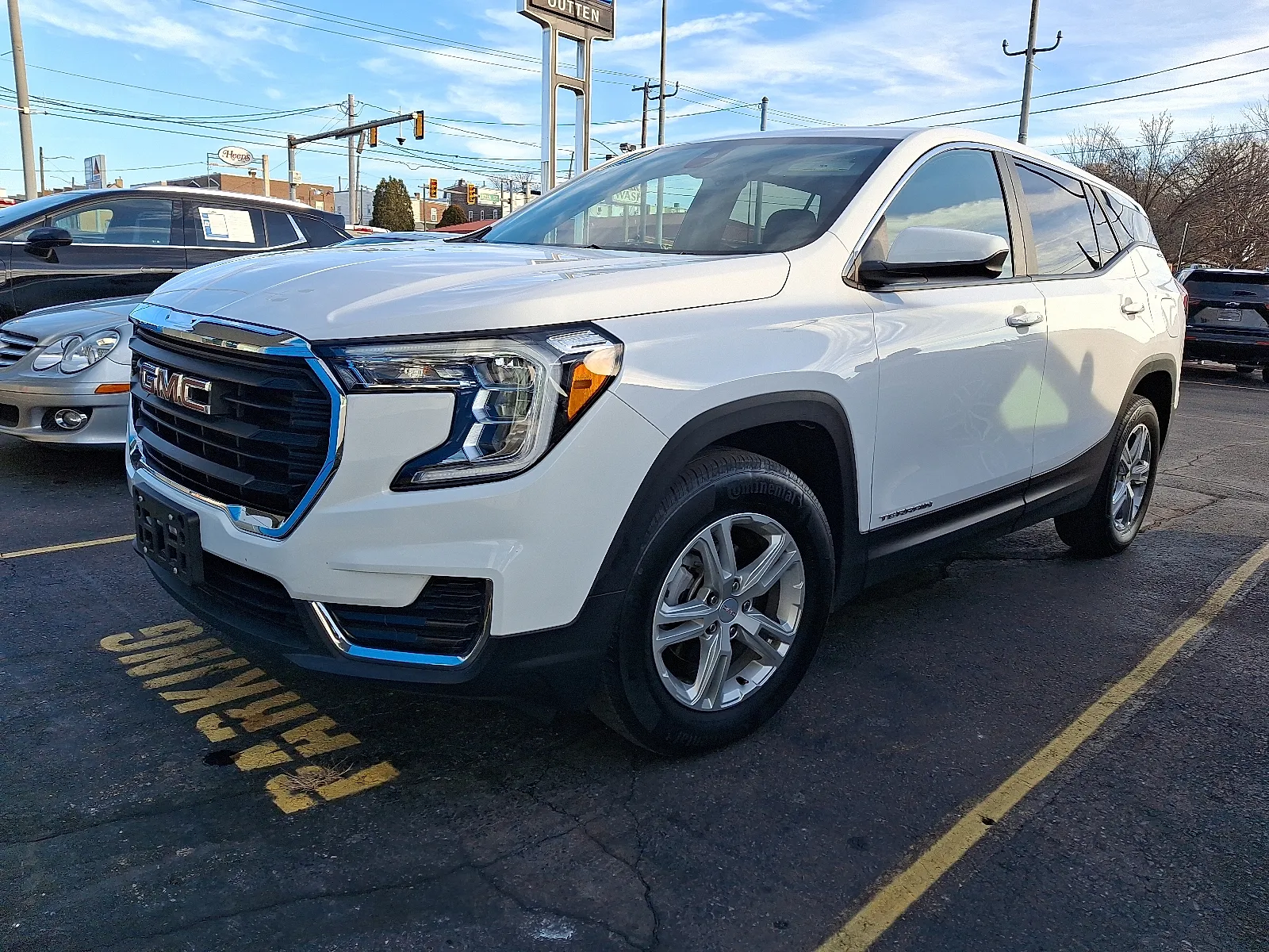 White 2023 GMC Terrain AWD SLE for sale in Allentown, PA