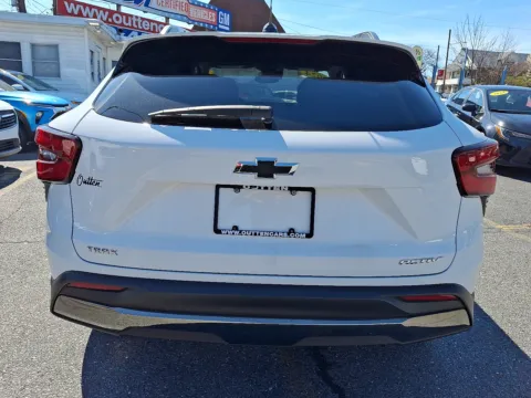 More photos of 2024 Chevrolet Trax FWD ACTIV at Outten Chevrolet Allentown, PA