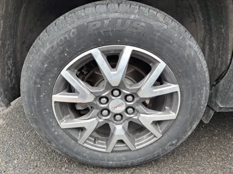 More photos of 2020 GMC Acadia SLE at Outten Chevrolet Allentown, PA