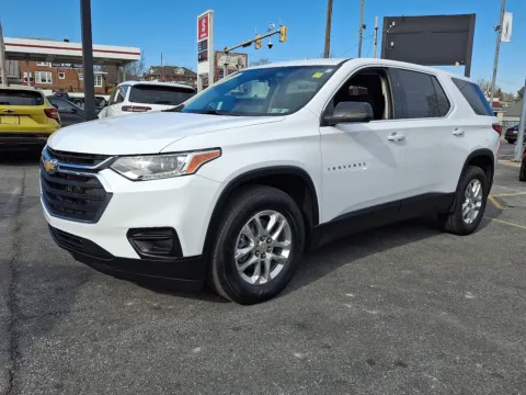 White 2021 Chevrolet Traverse FWD LS for sale in Allentown, PA