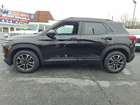 Photos of 2025 Chevrolet Trailblazer FWD LT for sale in Allentown, PA at Outten Chevrolet Allentown
